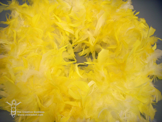 How to Make an Easter Wreath with Yellow Feathers