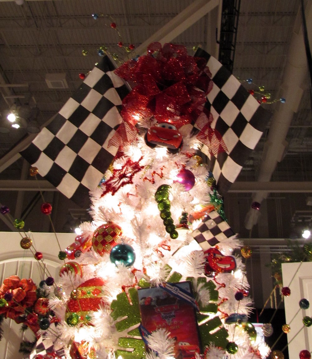Christmas Tree Topper Inspiration from the Akron Tree Festival - Part 2 ...