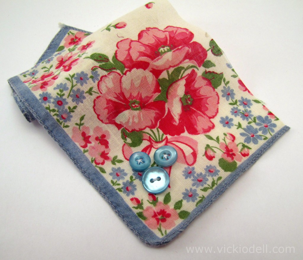 How to Turn a Vintage Hanky Into a Sweet Smelling Sachet