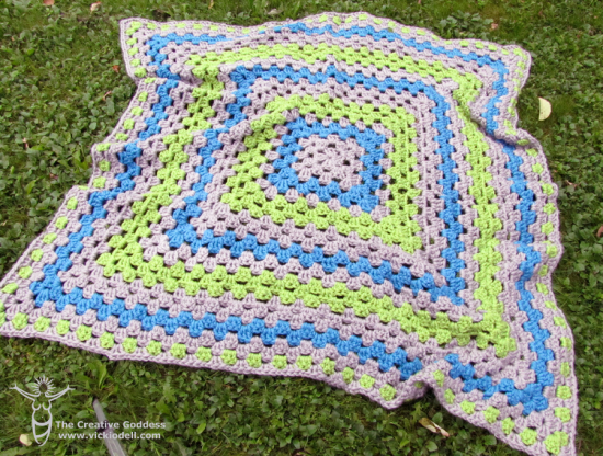 The "Chunky Granny" - Granny Square Afghan