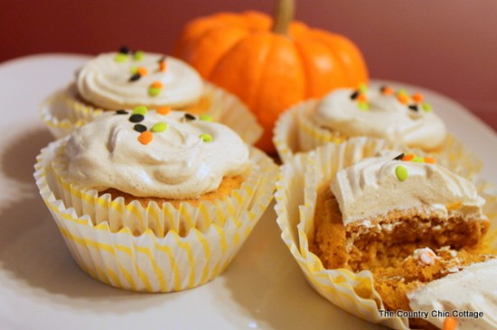 5 Ingredient Pumpkin Cupcakes