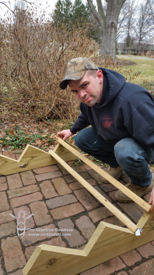 assembling-plant-stand