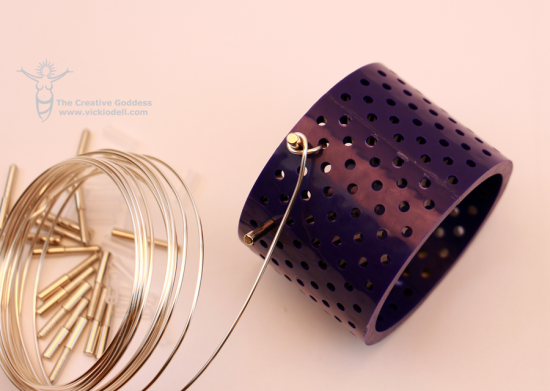 Make an Expandable Expandable Bracelet with Artistic Wire